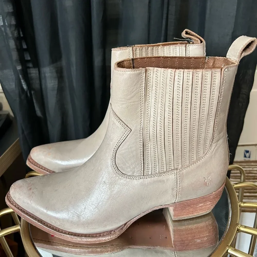 Frye SACHA CHELSEA Boots NEW - Picture 3 of 5